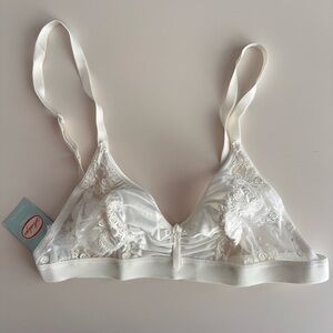 La Perla Collector Elegant White Lace Bralette